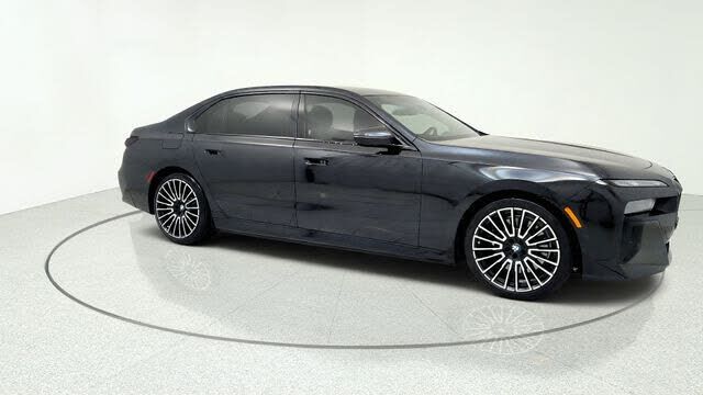 2025 BMW i7