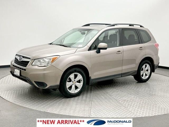 2015 SUBARU Forester