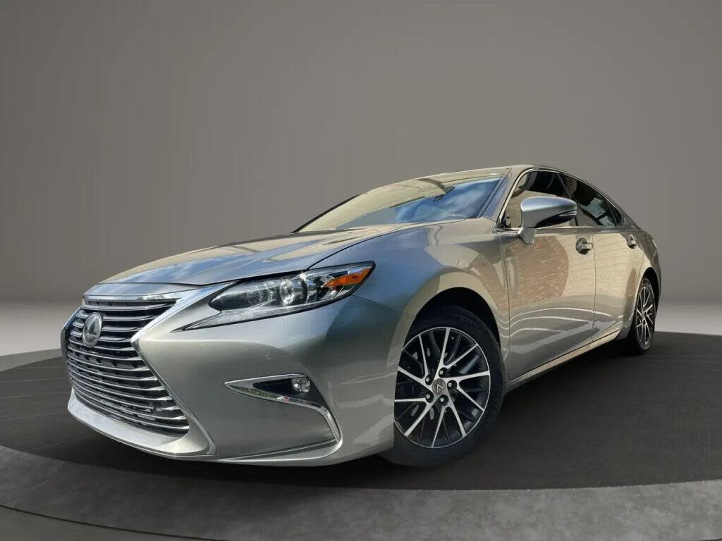 2016 LEXUS ES