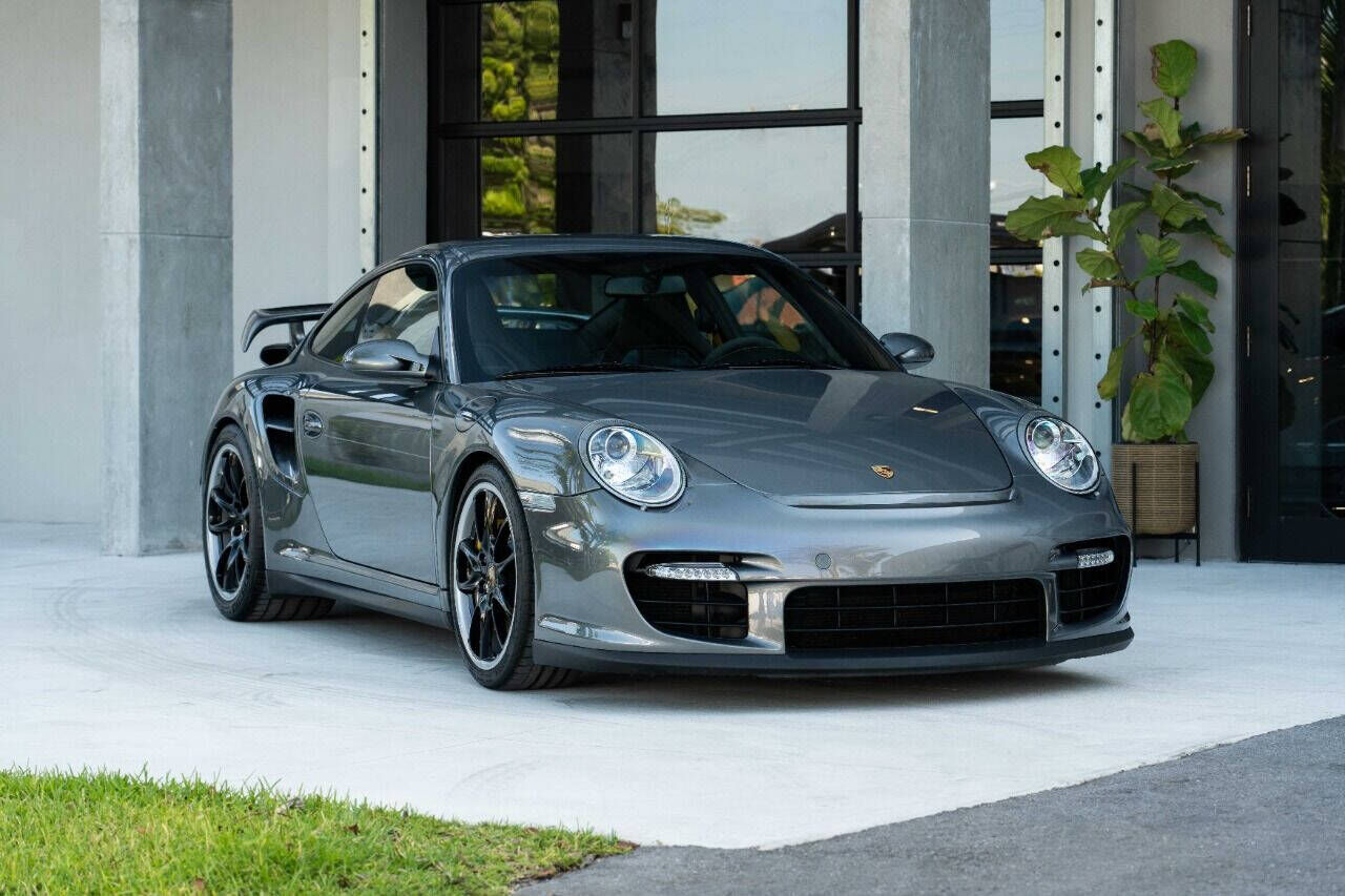 2009 PORSCHE 911
