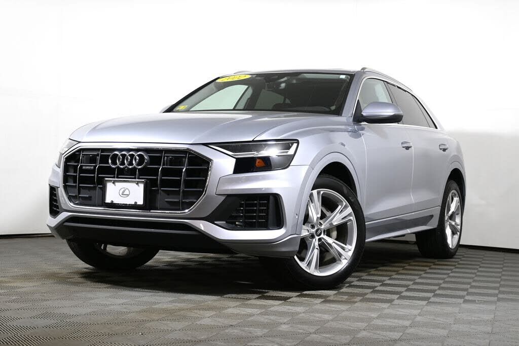 2022 AUDI Q8