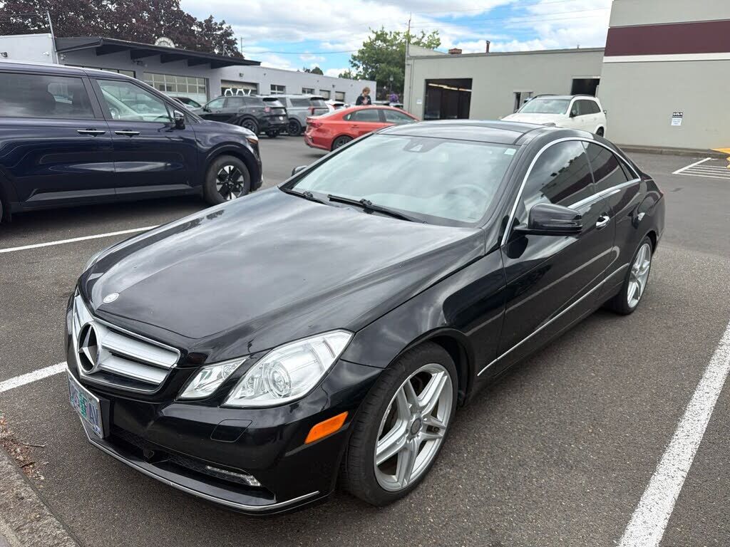 2011 MERCEDES-BENZ E-Class