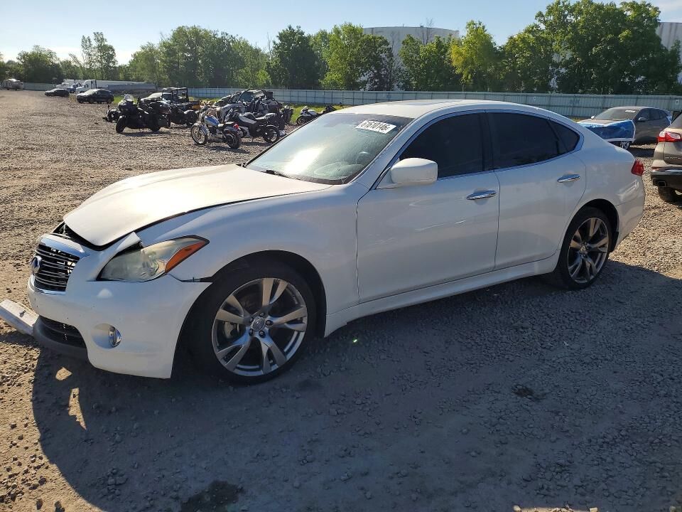 2011 INFINITI M37