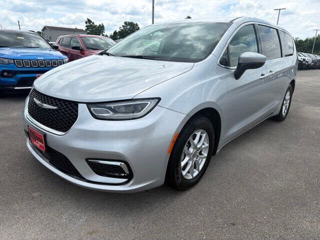 2023 CHRYSLER Pacifica