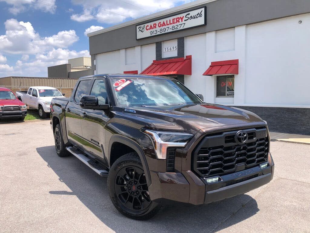 2025 TOYOTA Tundra