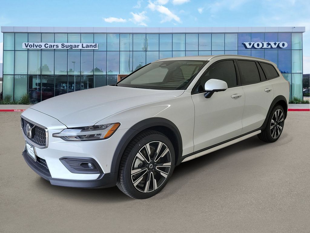 2026 VOLVO V60CC