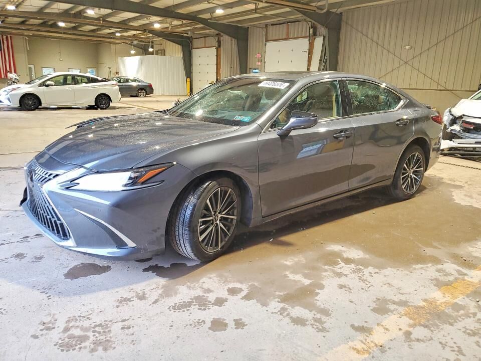 2024 LEXUS ES