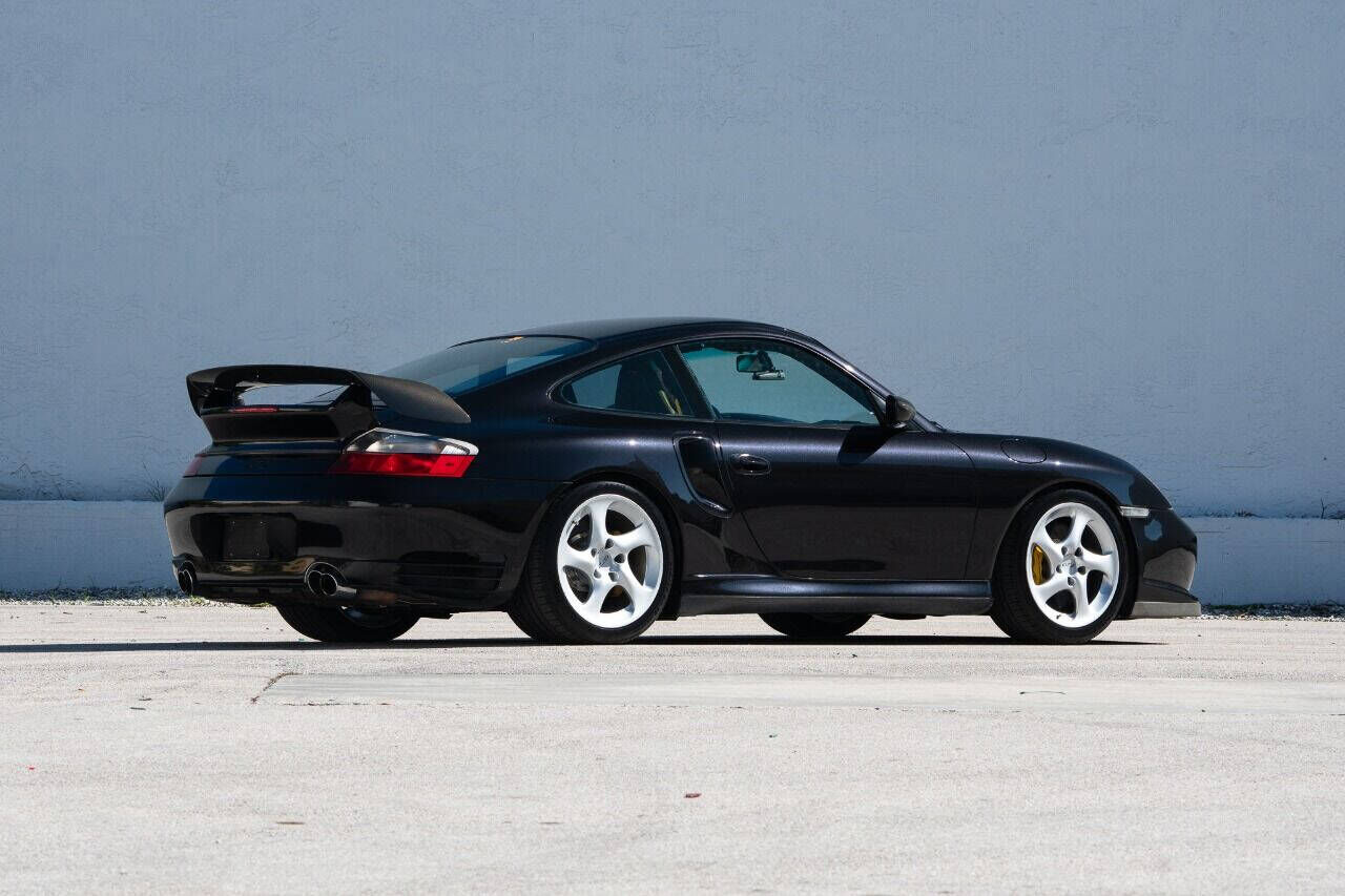 2002 PORSCHE 911