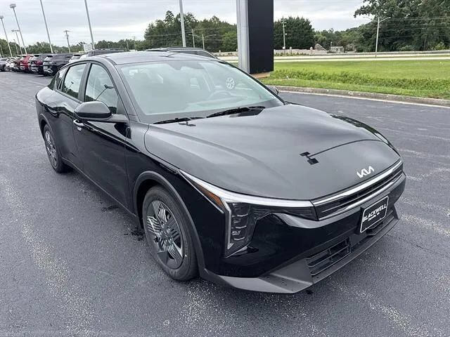 2026 KIA K4