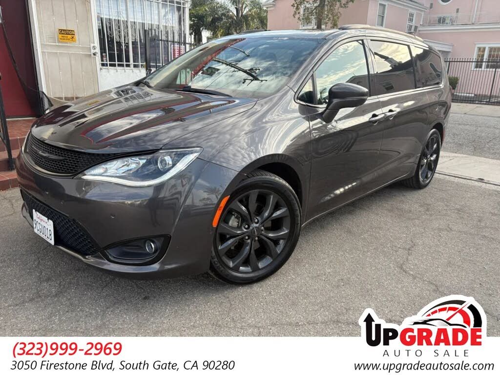 2019 CHRYSLER Pacifica
