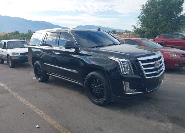 2016 CADILLAC Escalade