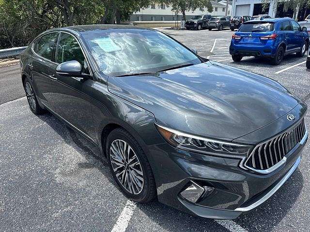 2020 KIA Cadenza