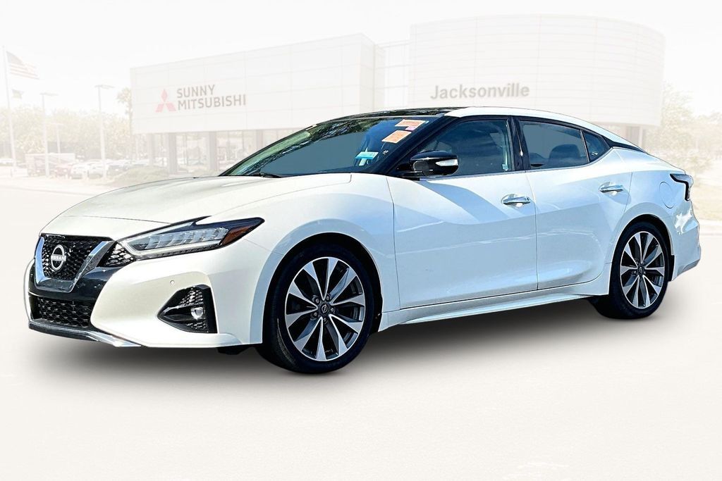 2023 NISSAN Maxima