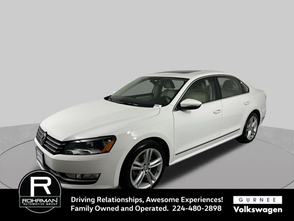 2012 VOLKSWAGEN Passat
