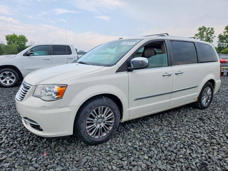 2011 CHRYSLER Town and Country