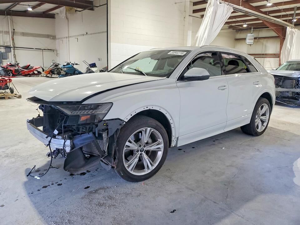 2021 AUDI Q8