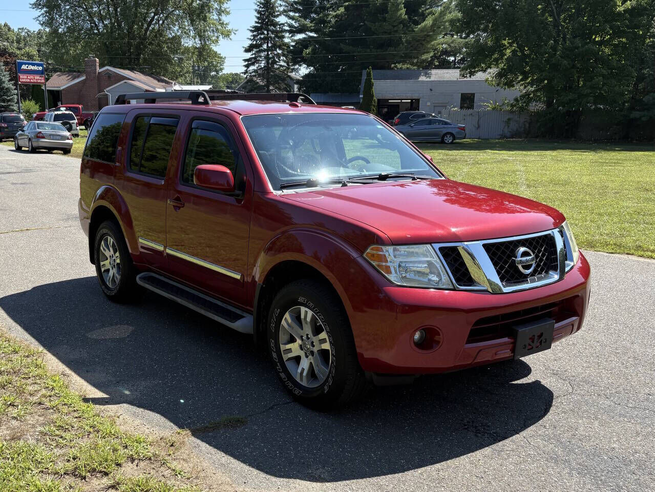 2011 NISSAN Pathfinder