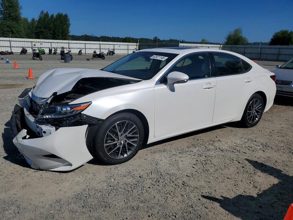 2016 LEXUS ES