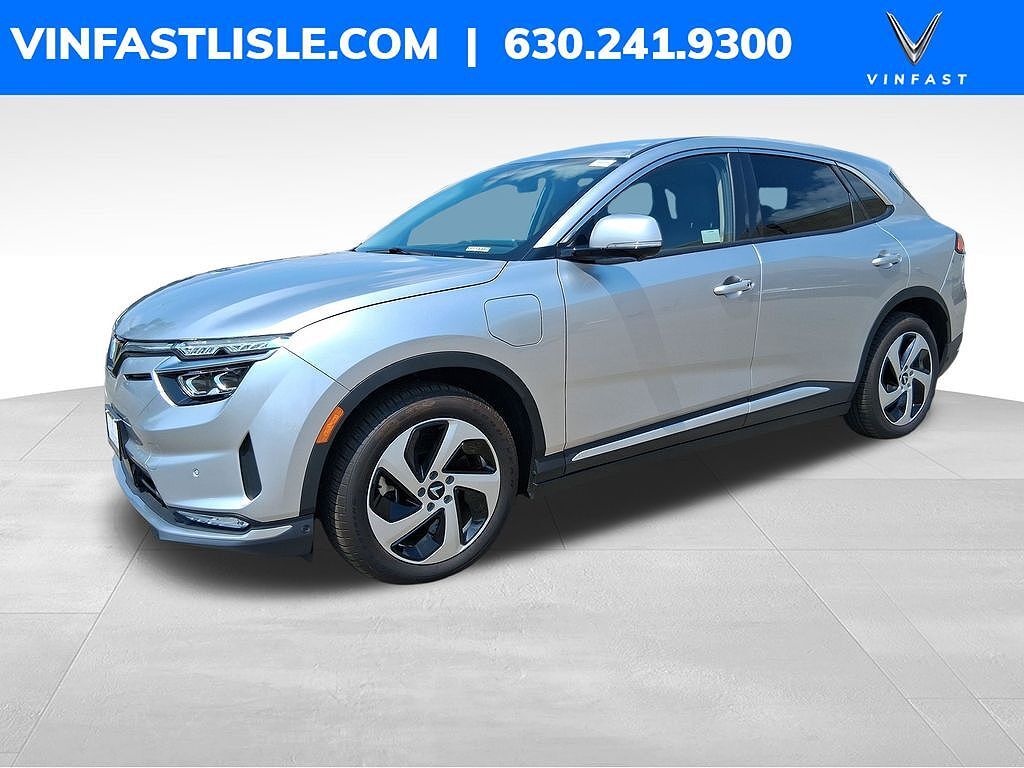 2025 VINFAST VF 8