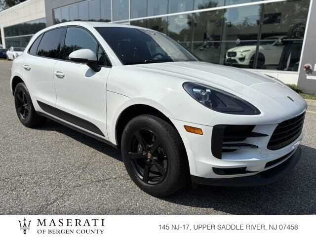 2020 PORSCHE Macan