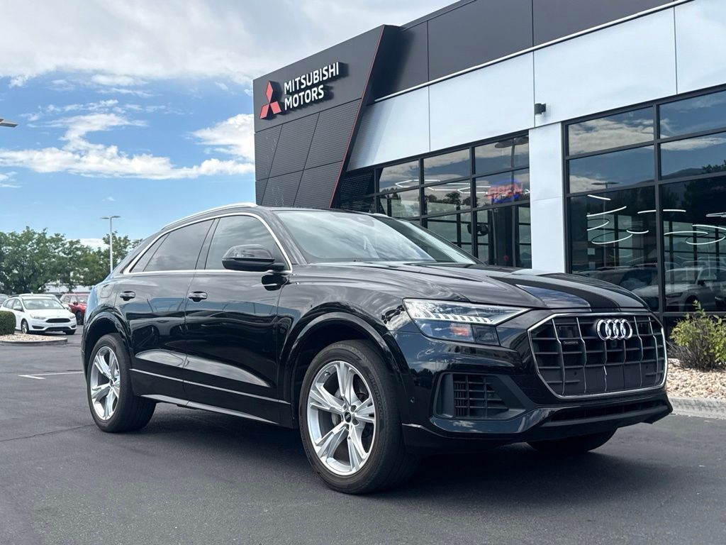 2023 AUDI Q8