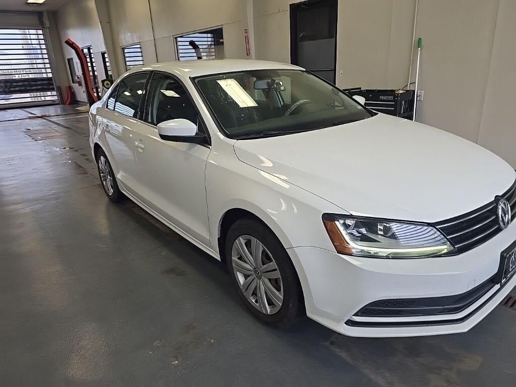 2017 VOLKSWAGEN Jetta