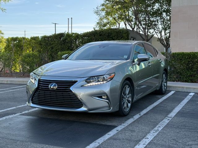2016 LEXUS ES