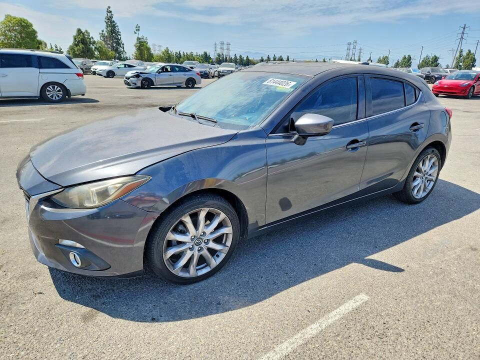 2015 MAZDA Mazda3