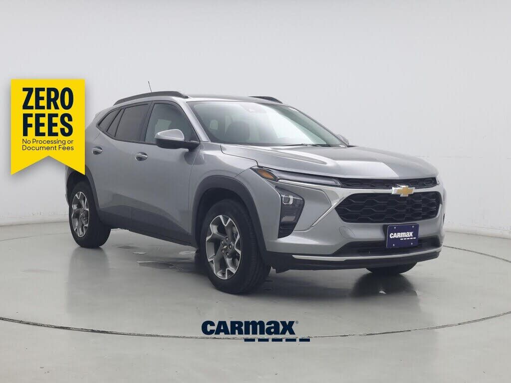 2025 CHEVROLET Trax
