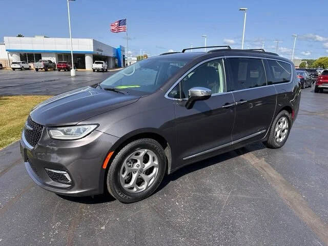 2023 CHRYSLER Pacifica