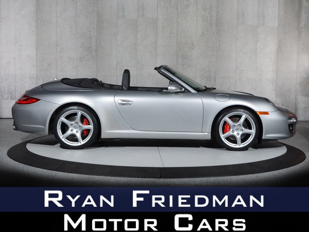 2010 PORSCHE 911