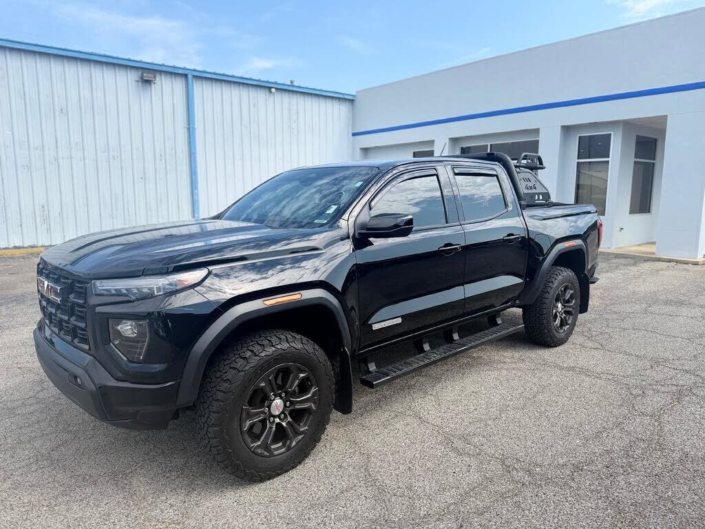 2023 GMC Canyon