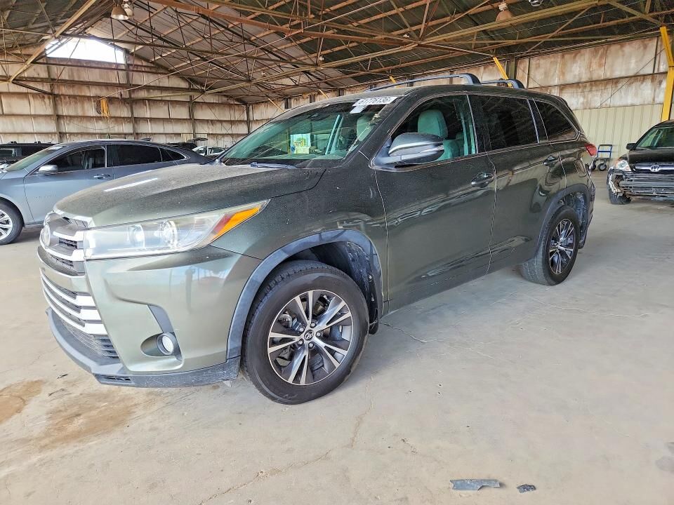 2018 TOYOTA Highlander