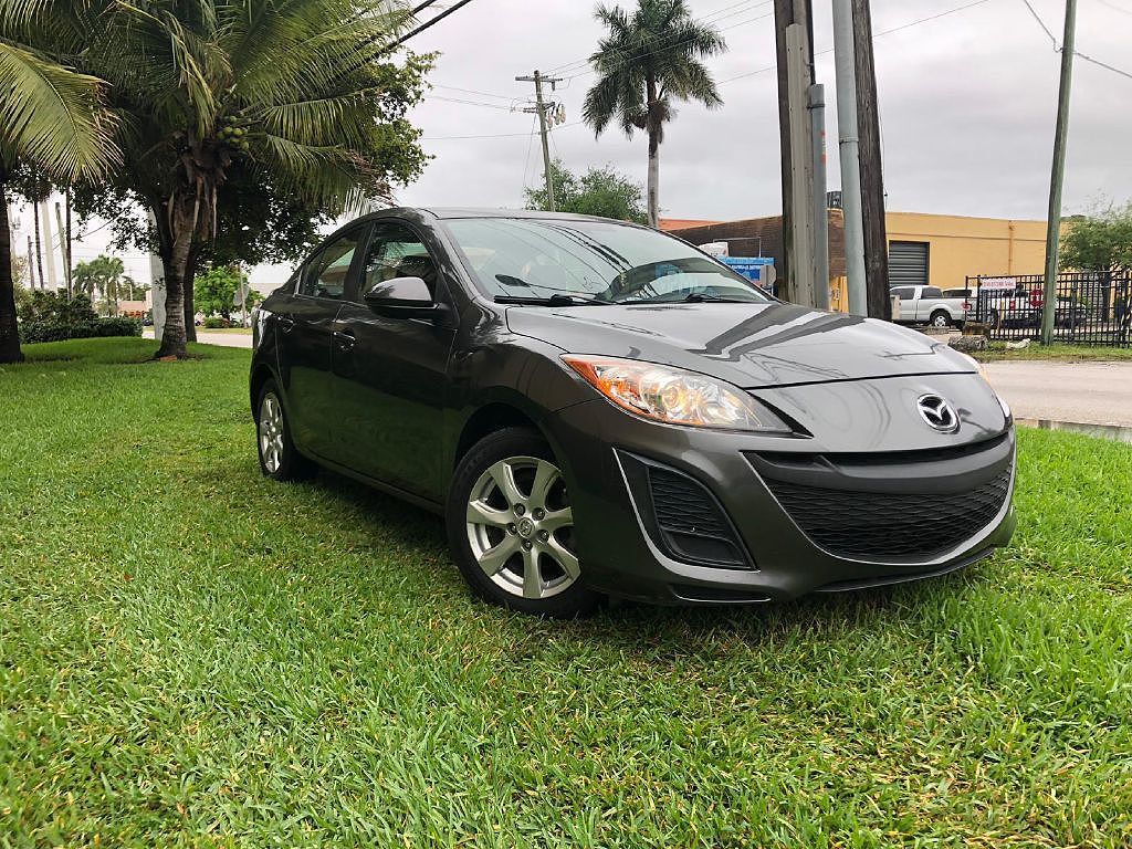 2011 MAZDA Mazda3