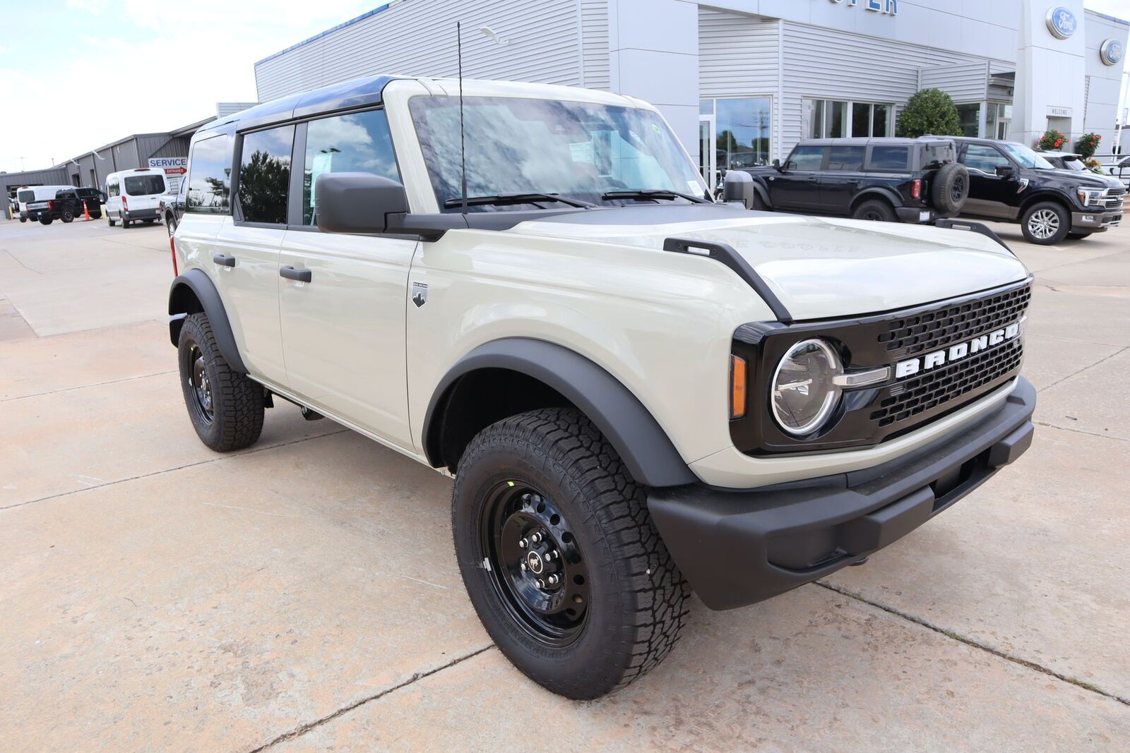 2026 FORD Bronco