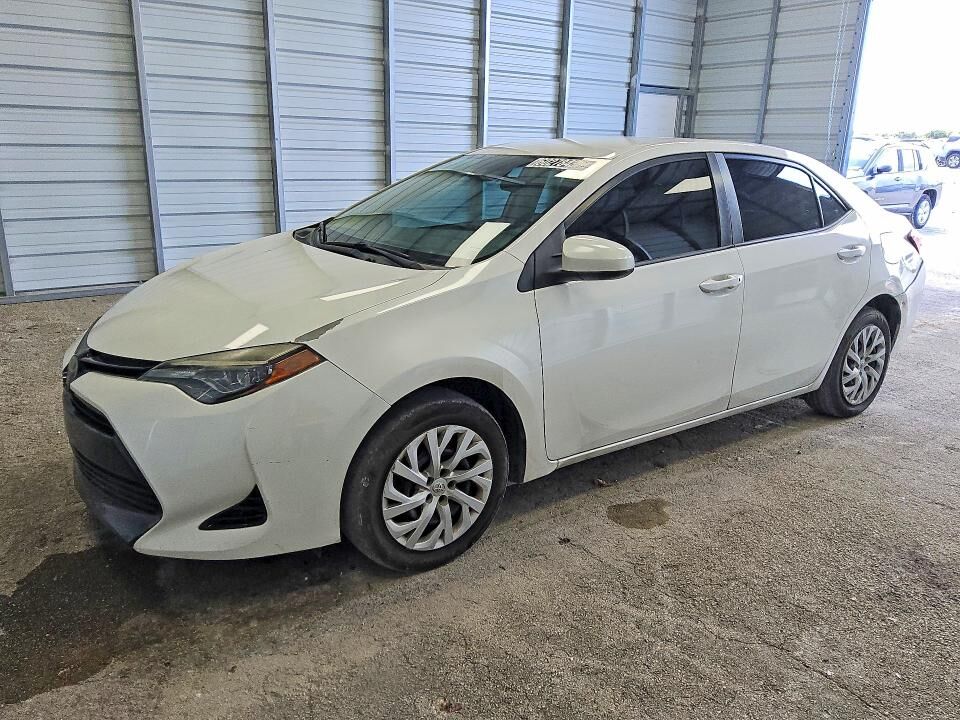 2018 TOYOTA Corolla