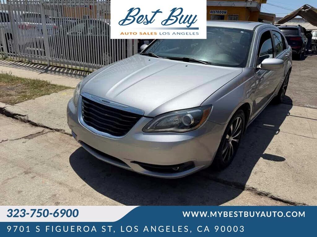 2014 CHRYSLER 200