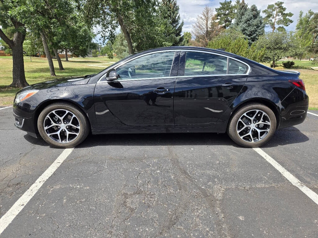 2017 BUICK Regal