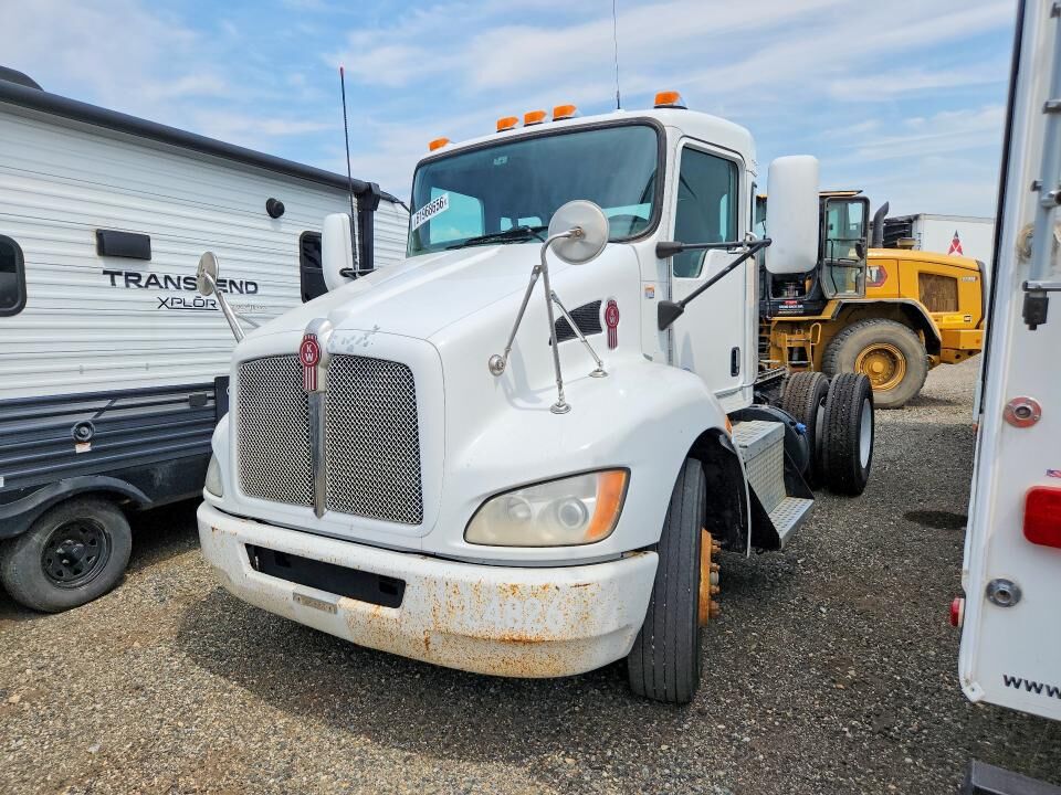 2015 KENWORTH T3 Series