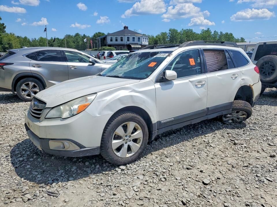 2012 SUBARU Outback
