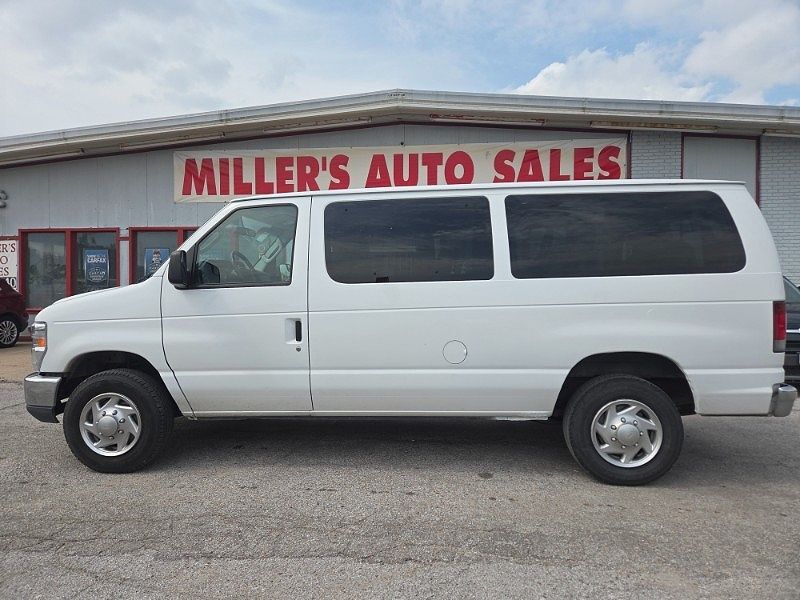2010 FORD E-350