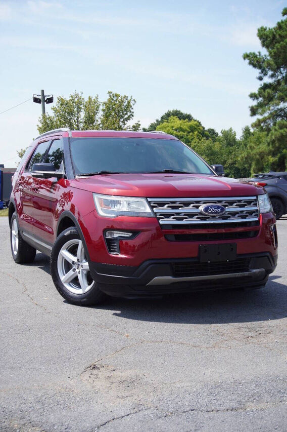 2018 FORD Explorer