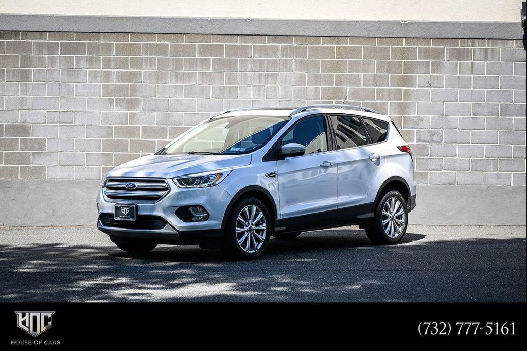 2017 FORD Escape