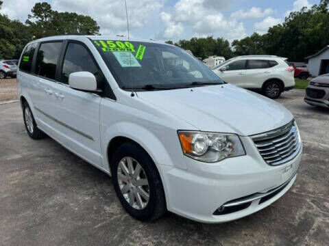 2016 CHRYSLER Town and Country