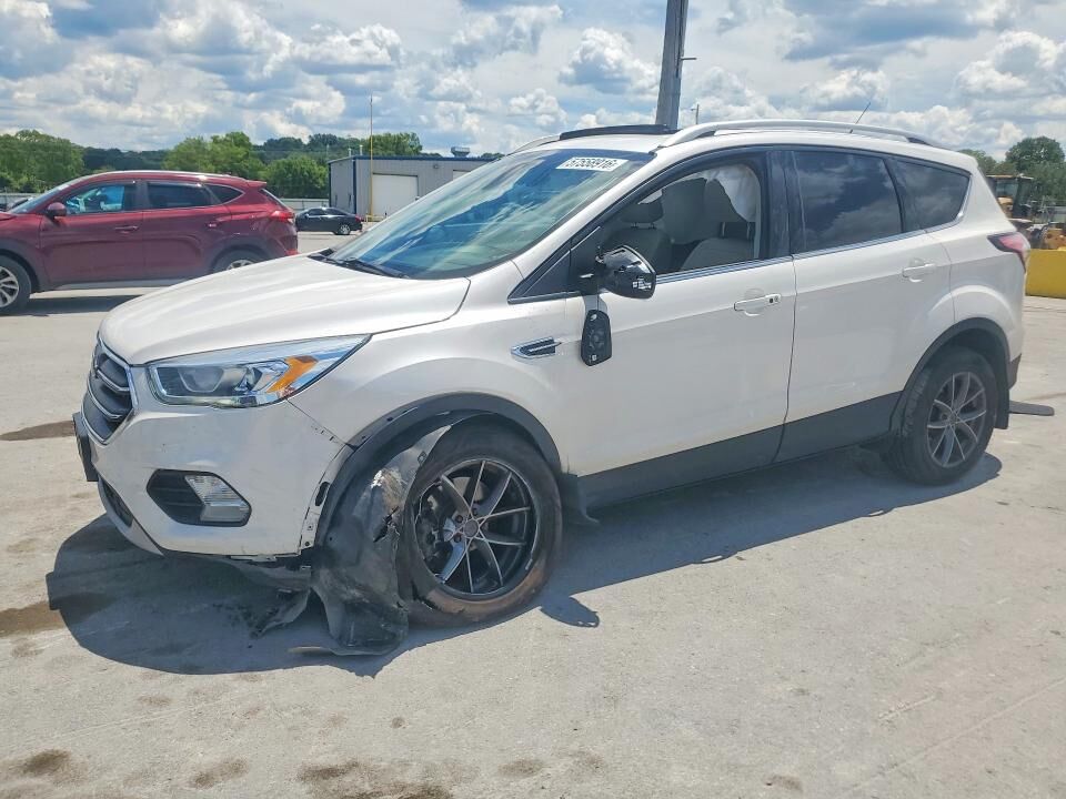 2017 FORD Escape