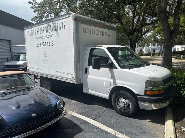 2011 CHEVROLET Express