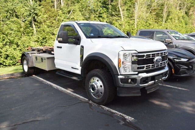 2024 FORD F-600