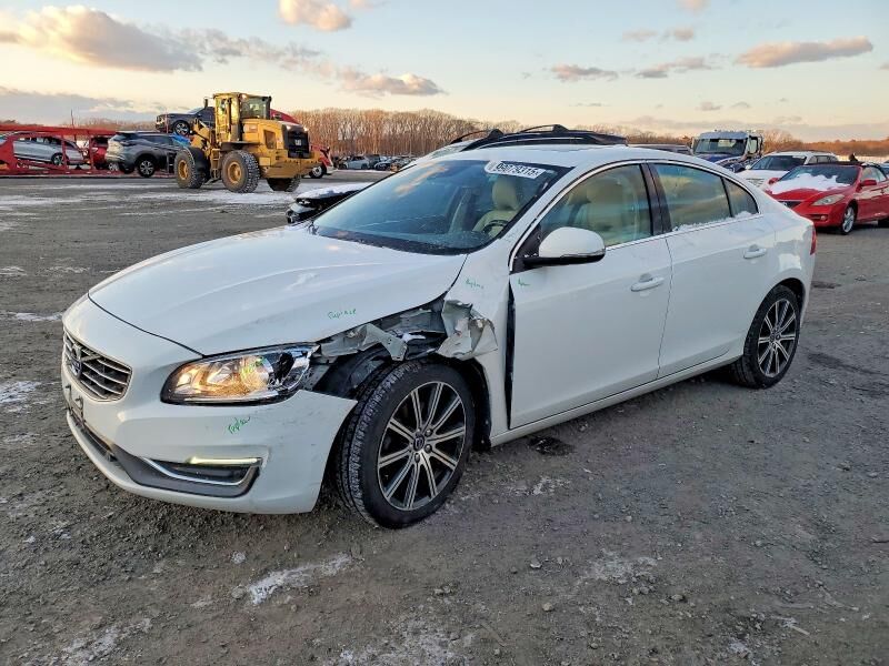 2017 VOLVO S60