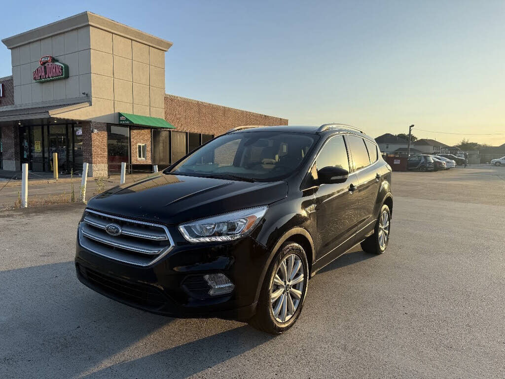 2017 FORD Escape