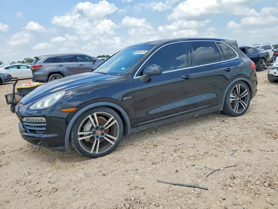 2014 PORSCHE Cayenne